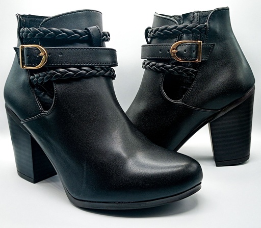 586 - SCANDALO - NEGRO - NAIROBI 